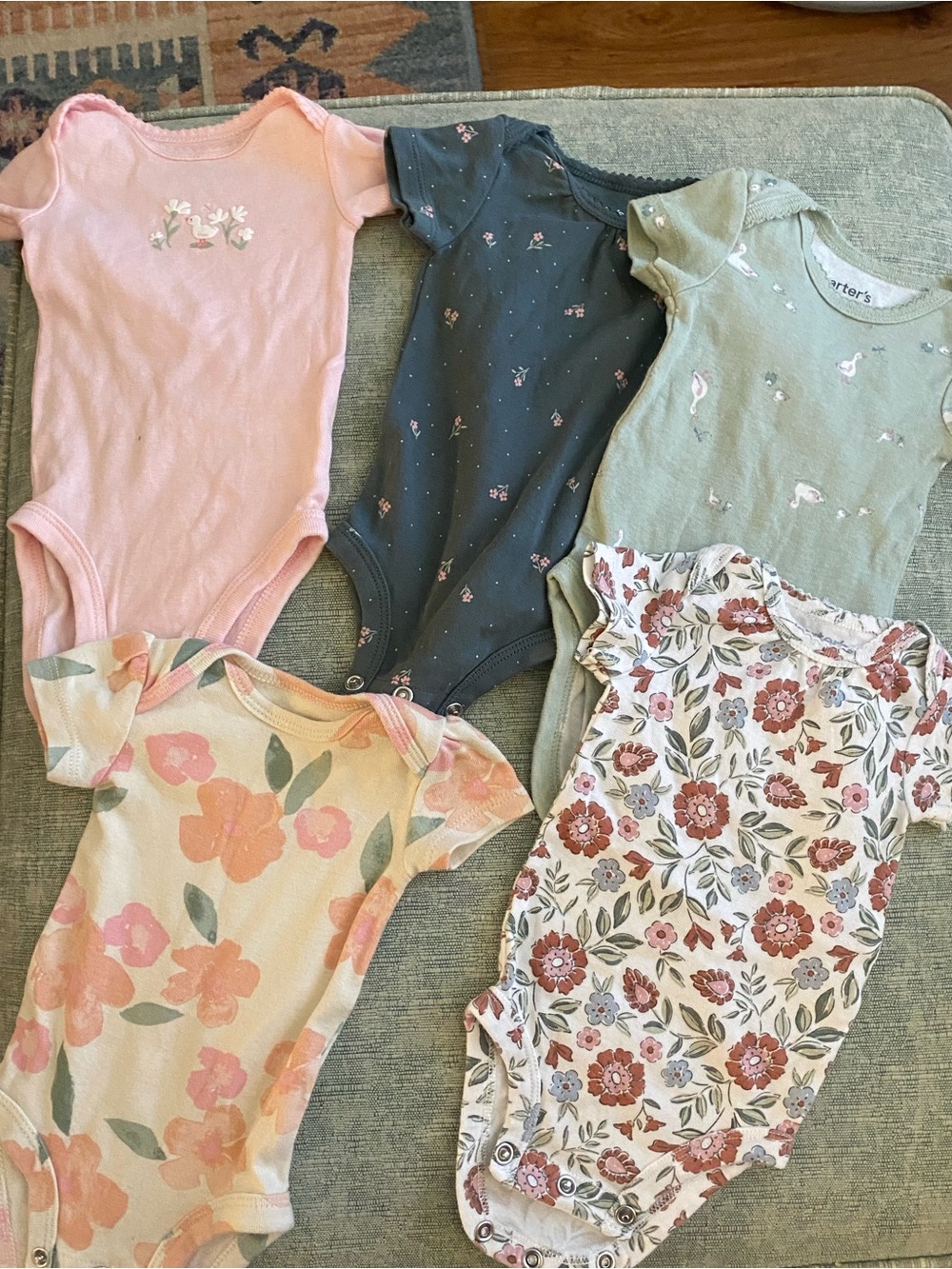 Carter's Floral & Solid Baby One-Piece Bodysuits Set/Lot. Newborn.